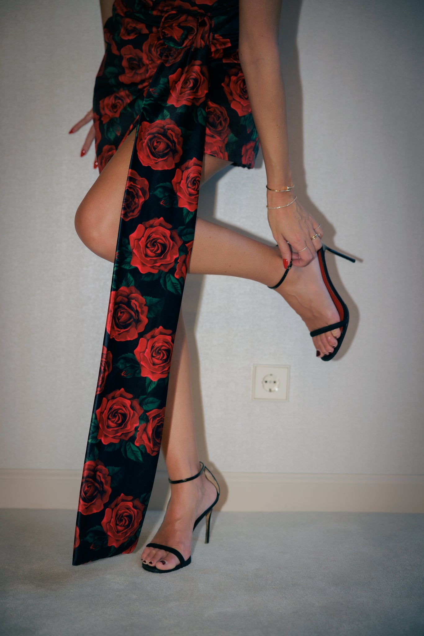 Velvet roses skirt
