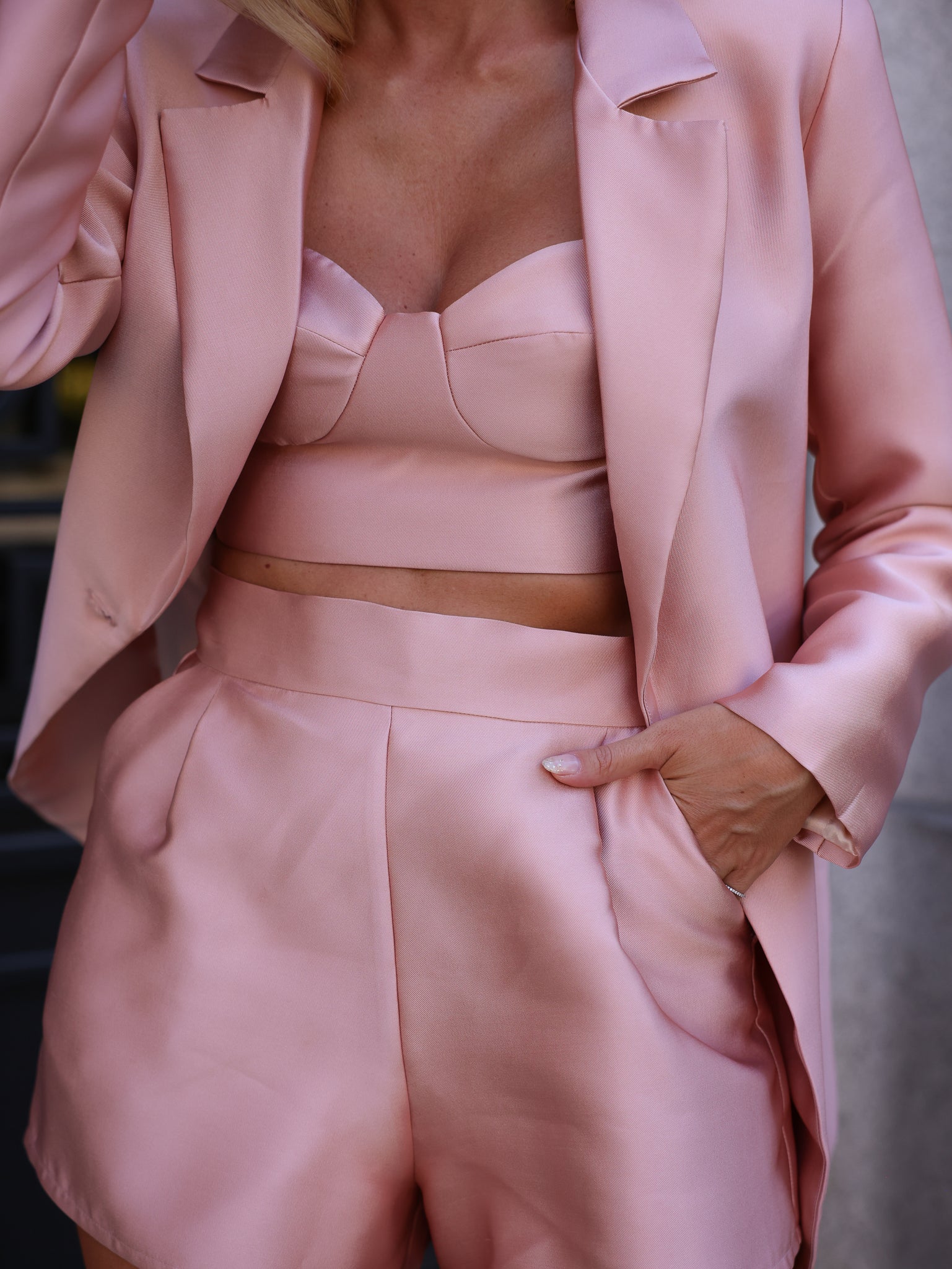 CHARLIZE BLAZER